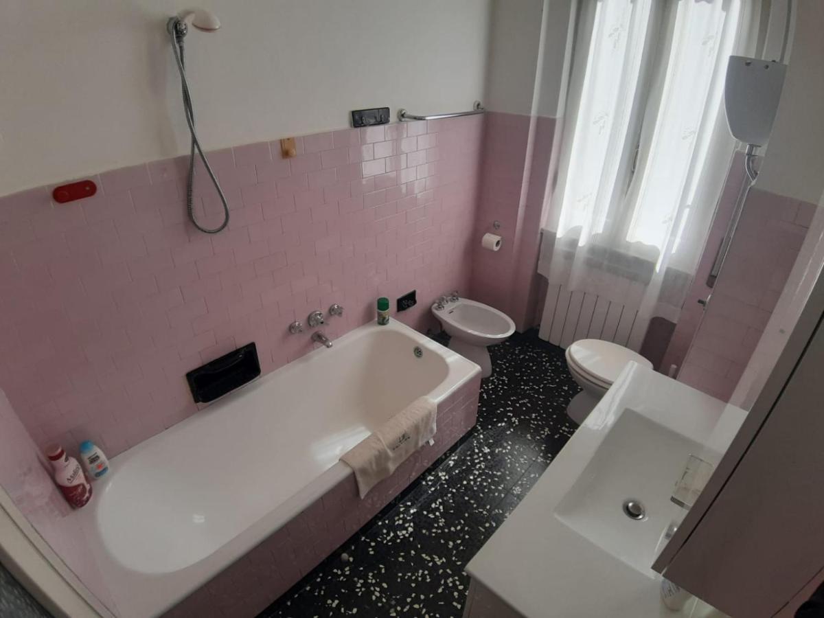 Appartamento Centrale Fino A 8 Posti Letto Pontremoli Exterior foto